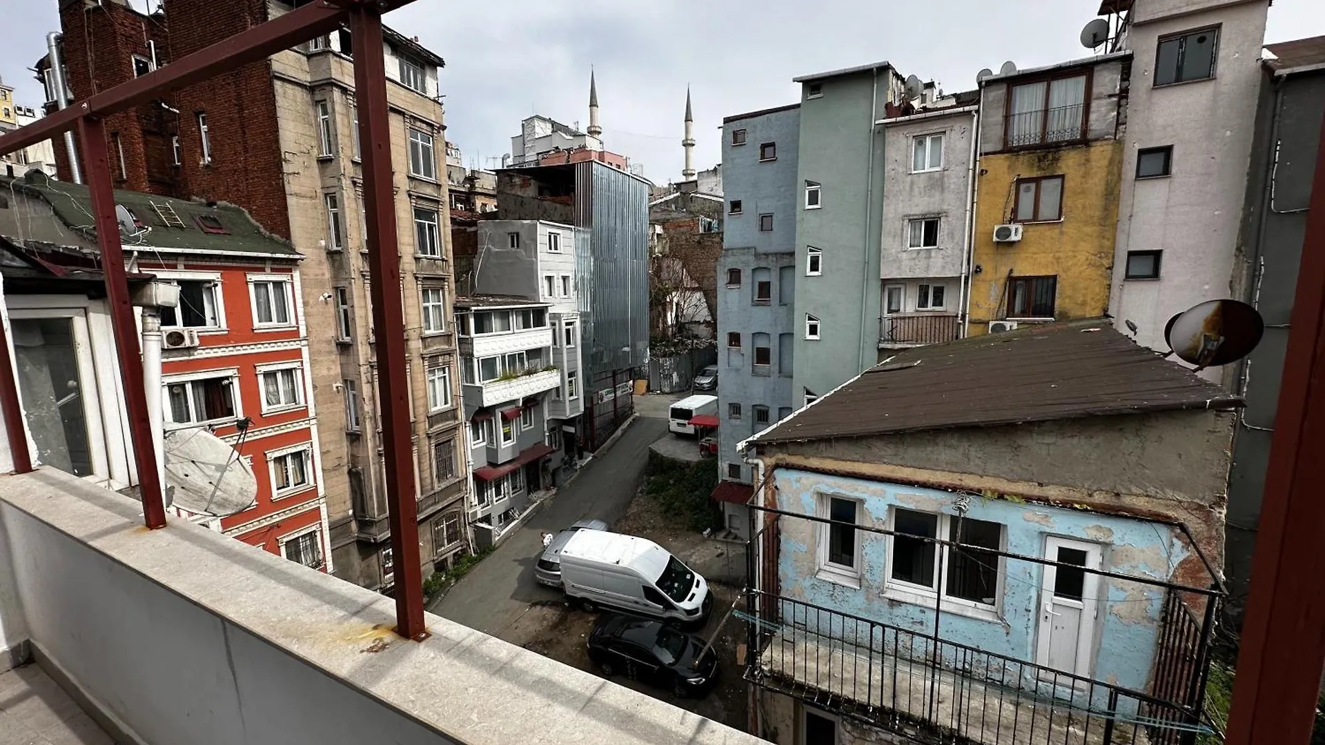 Taksim Holiday Inn Suite Istanbul 0*,  Turkiet